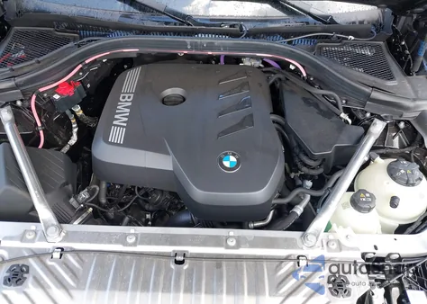 2025 BMW X3 30 xDrive z USA, uszkodzony, nr VIN 5UX53GP0XS9Y40134